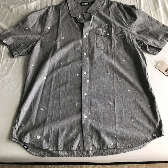 Vans Other - Vans shirt sleeve button down shirt grey Vans Other - Vans shirt sleeve button down shirt grey